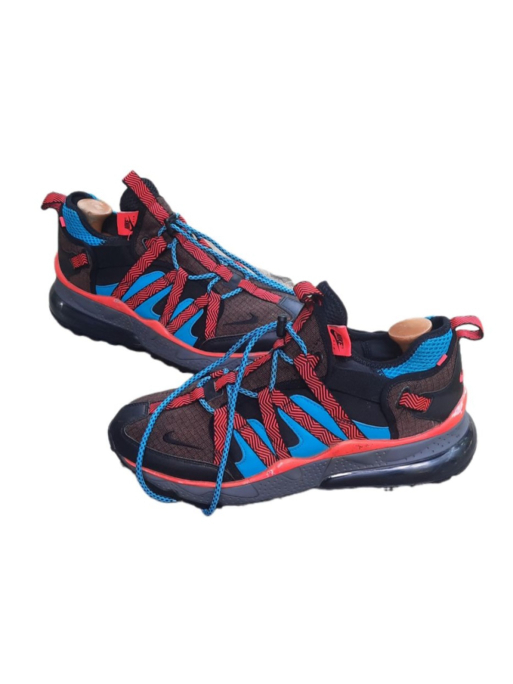 Nike Air Max 270 Bowfin Mens
Size 11 Trail Running Shoe hiking boots
AJ7200-200